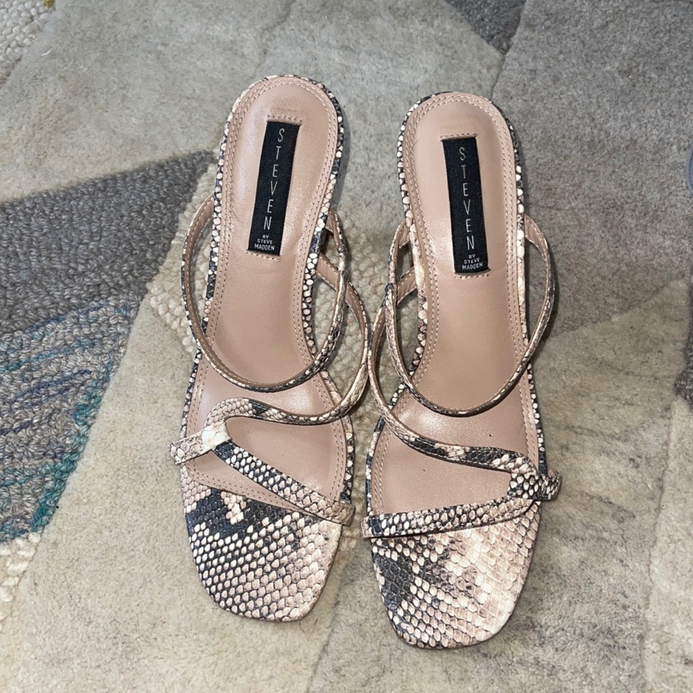 Steven Sandals